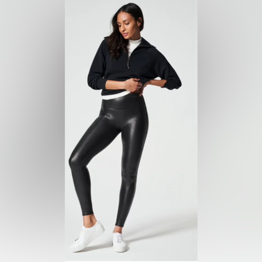 SPANXshape™ Faux Leather
Leggings size 1X